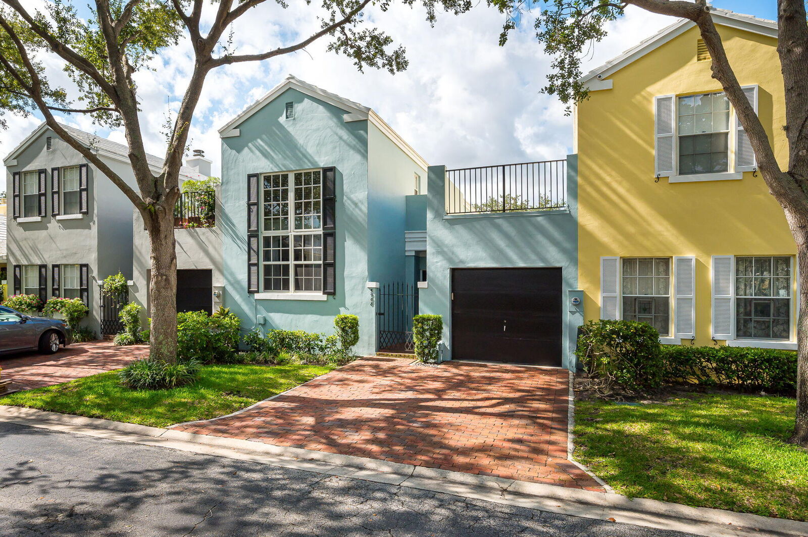 Property Photo:  5908 Catesby Street  FL 33433 