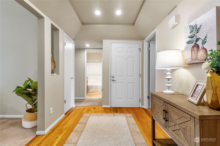 Property Photo:  9009 Avondale Road NE B204  WA 98052 