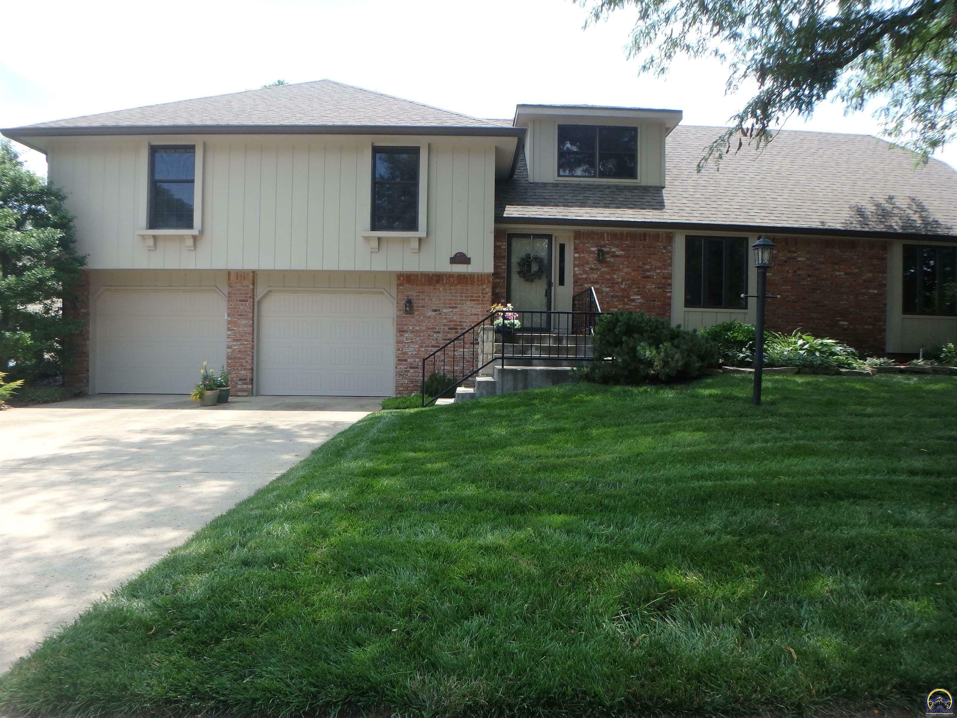 3442 SW Stonybrook Dr  Topeka KS 66614 photo