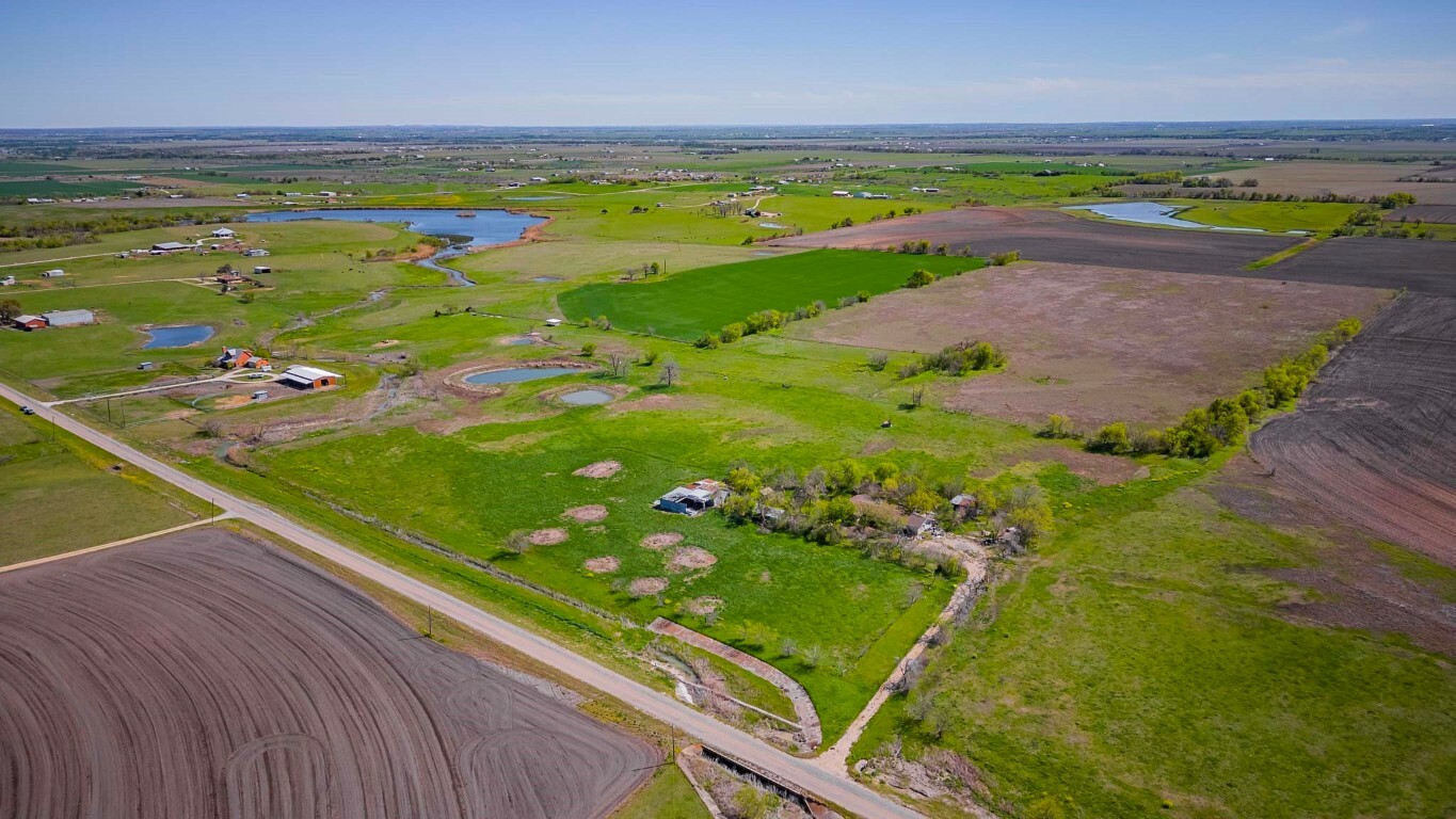 Property Photo: 4100 County Rd 404 TX 76574