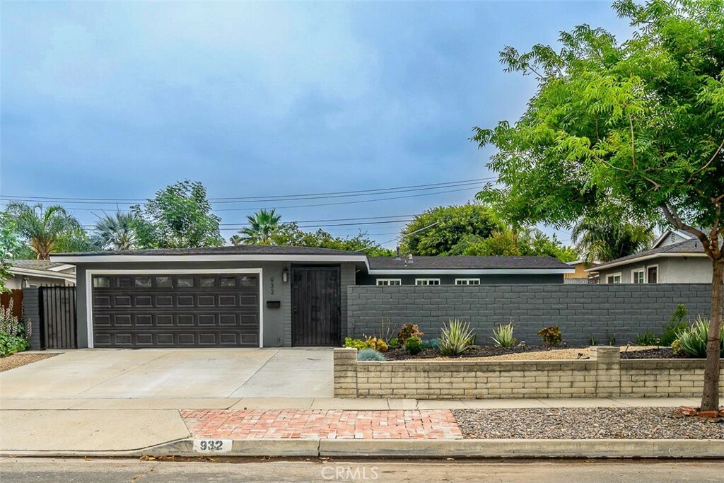 Property Photo:  932 Blue Crest Street  CA 92882 