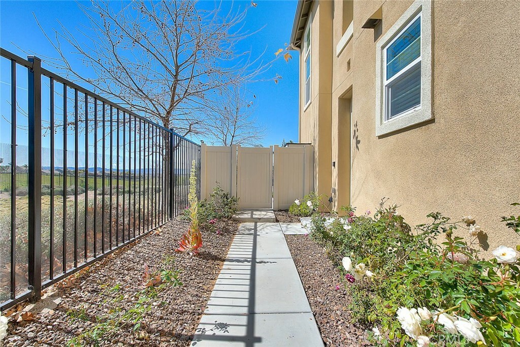 Property Photo: 38421 Brookdale Way CA 92563