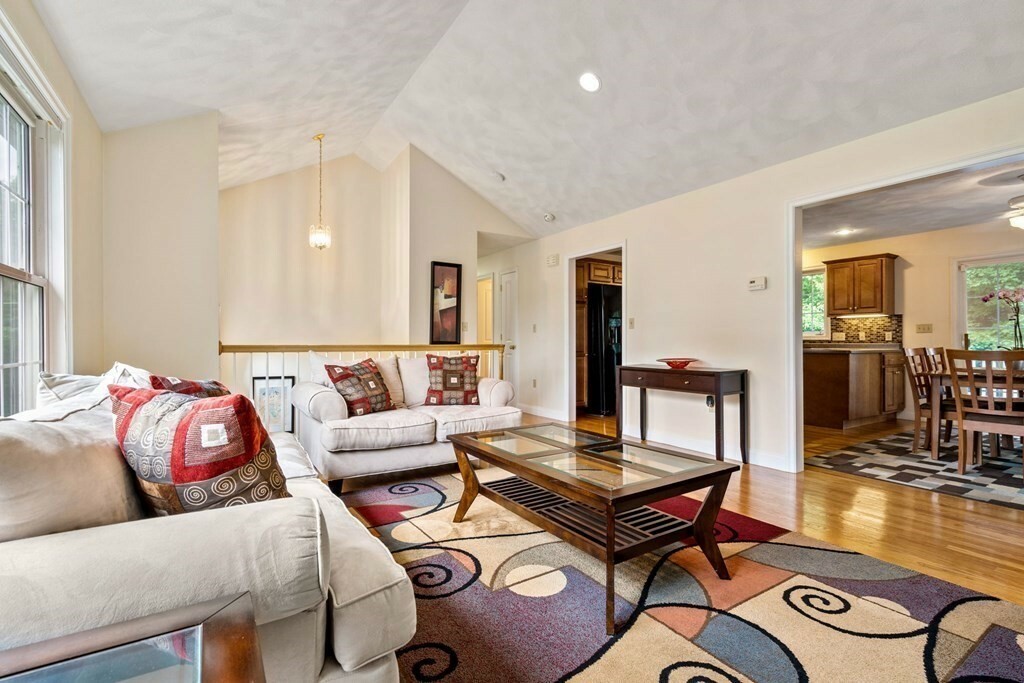 Property Photo: 287 South St MA 01876