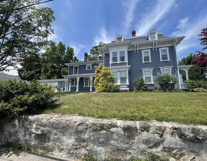 Property Photo: 108 Vernon 1 MA 02062