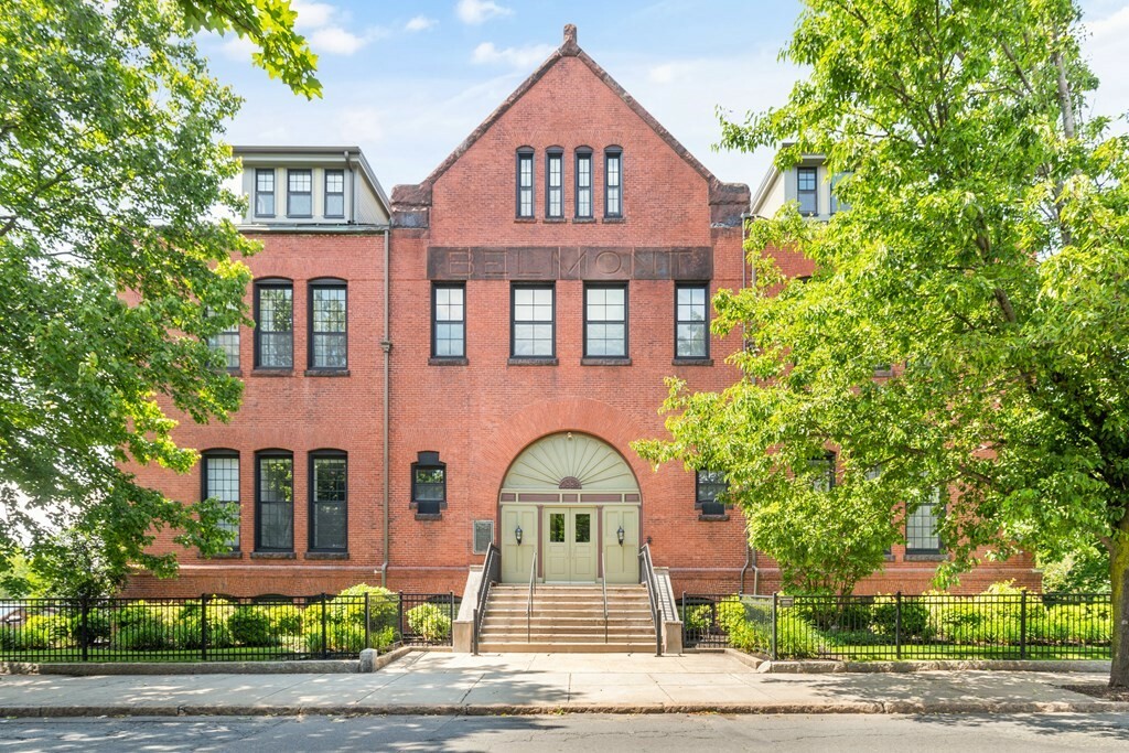 Property Photo:  72 Ashland Street 403  MA 02148 