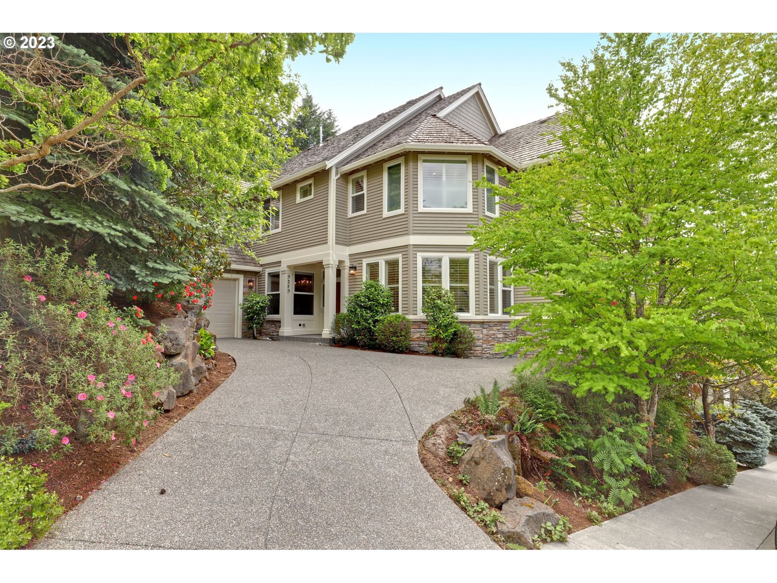 Property Photo:  9259 NW Murdock St  OR 97229 