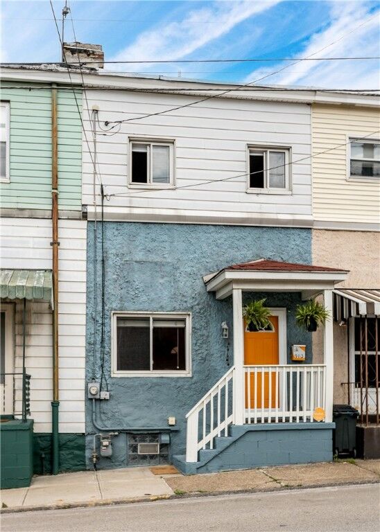 Property Photo:  403 40th St  PA 15224 