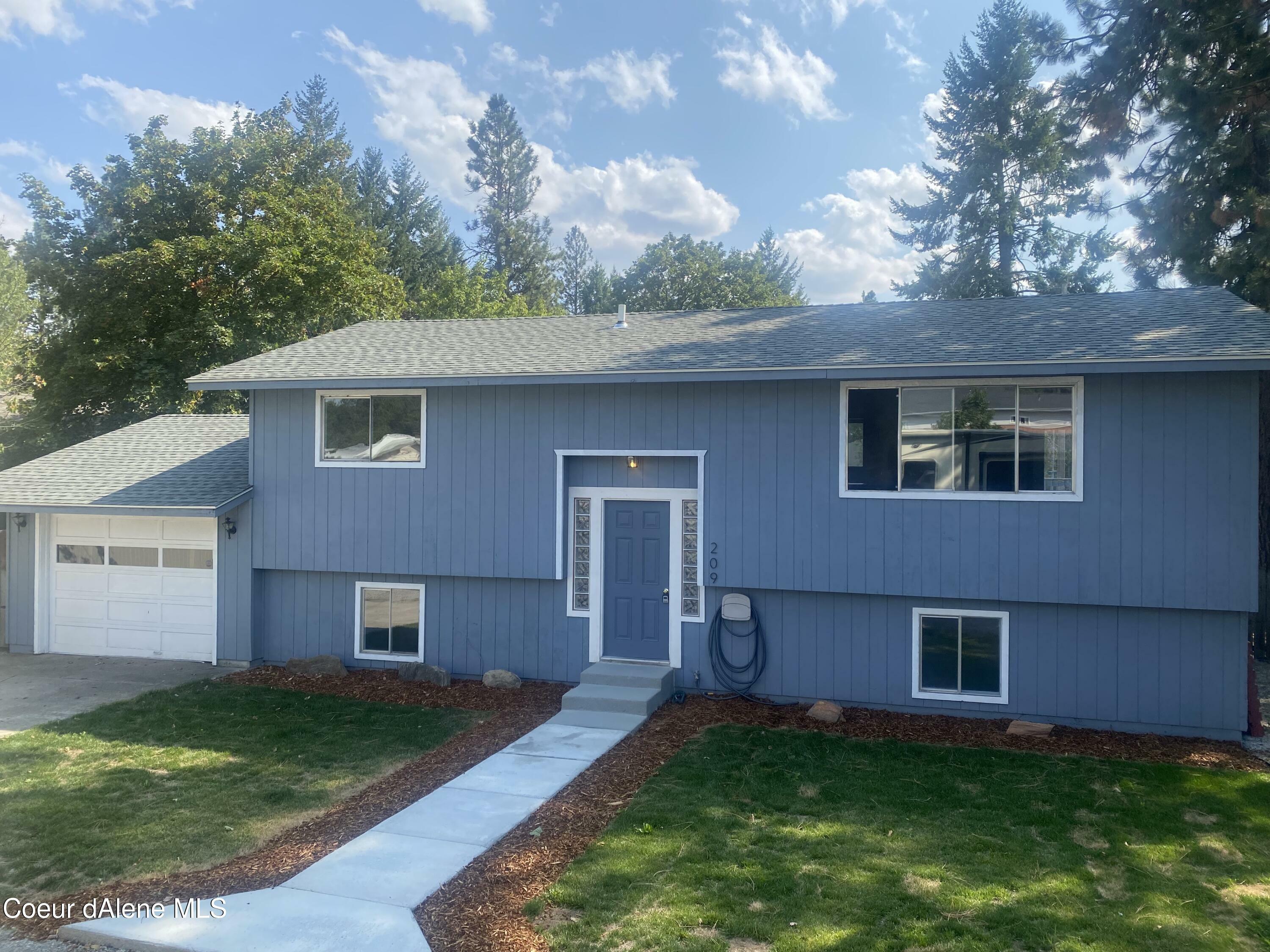 209 W 17th Ave  Post Falls ID 83854 photo