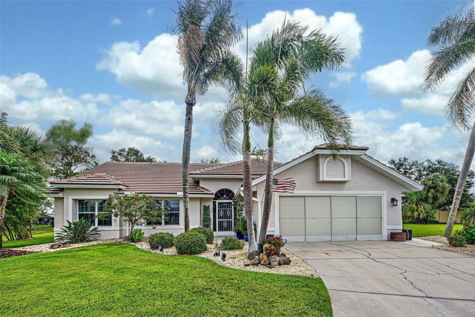 Property Photo:  5001 Greenway Drive  FL 34287 