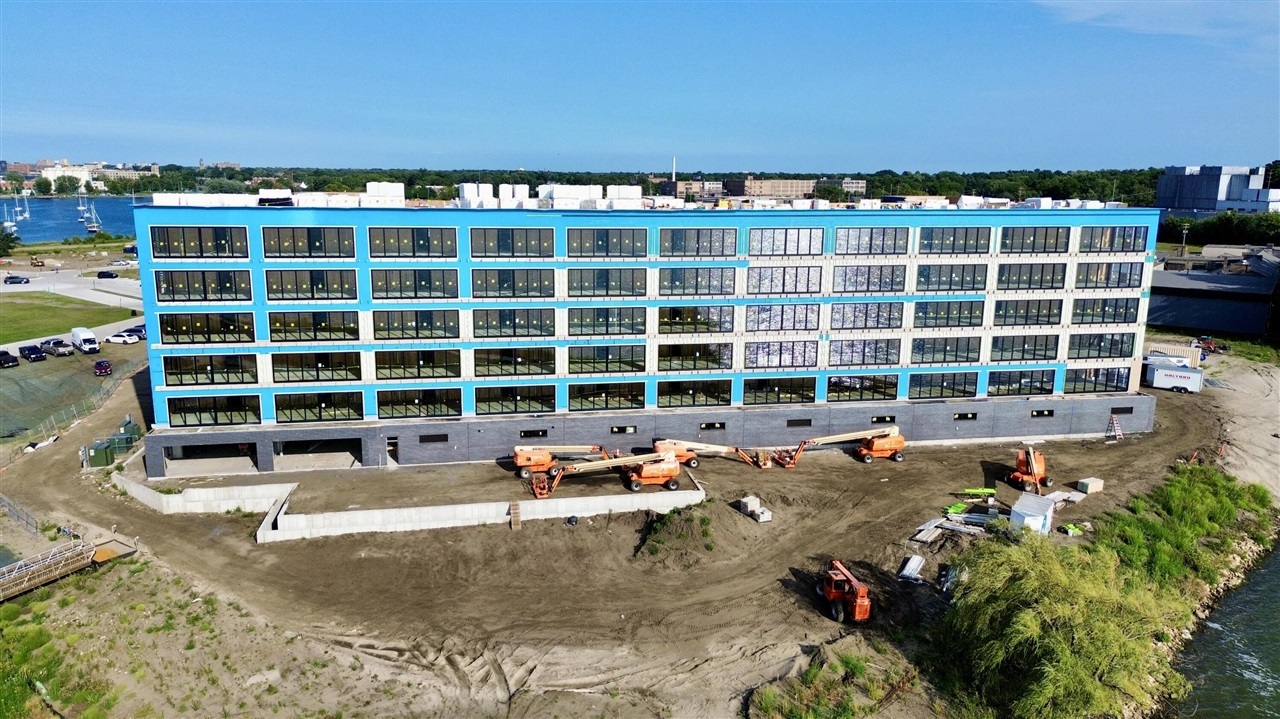 Property Photo: 901 Adelaide Circle 408 MI 49441