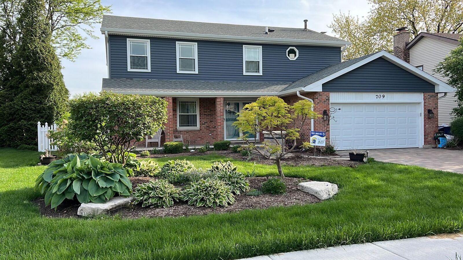 Property Photo:  709 Stratford Lane  IL 60193 