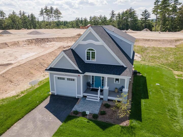 Property Photo:  27 The Cliffs At Evergreen, Cliffside Drive  NH 03032 