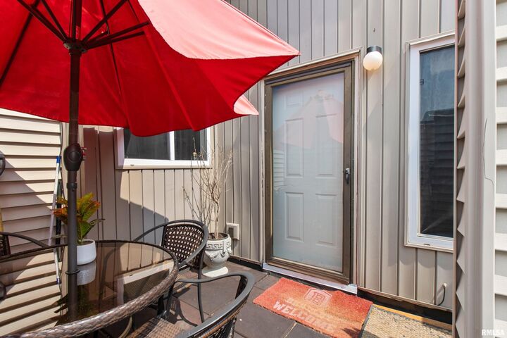 6831 N Frostwood Parkway 15  Peoria IL 61615 photo