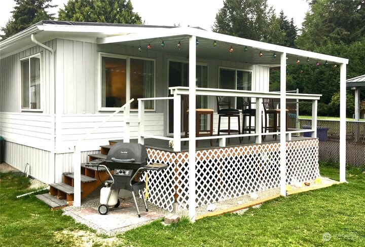 Property Photo:  7301 NE 175th Street 142  WA 98028 