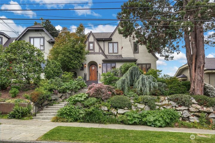 2015 E Louisa Street  Seattle WA 98112 photo