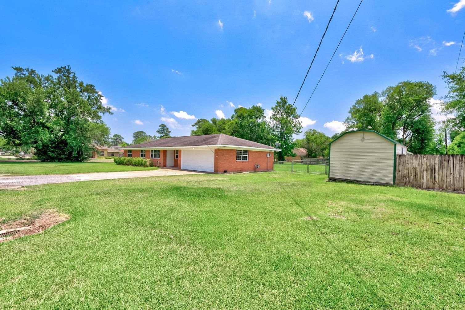 Property Photo:  401 Bradford  TX 77611 