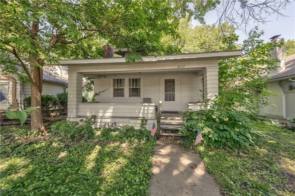 Property Photo: 6037 Locust Street MO 64110