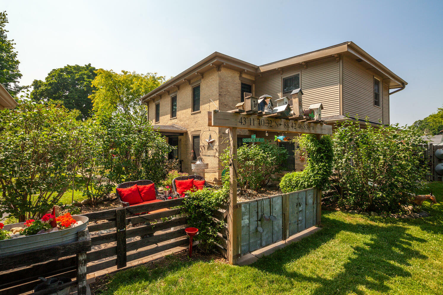 Property Photo:  617 S 12th St  WI 53094 