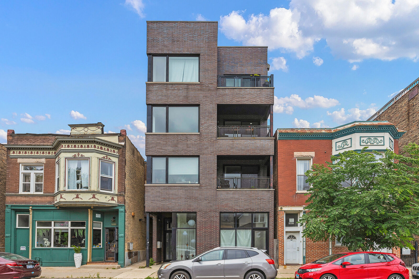 Property Photo: 3606 W Wrightwood Avenue 3 IL 60647