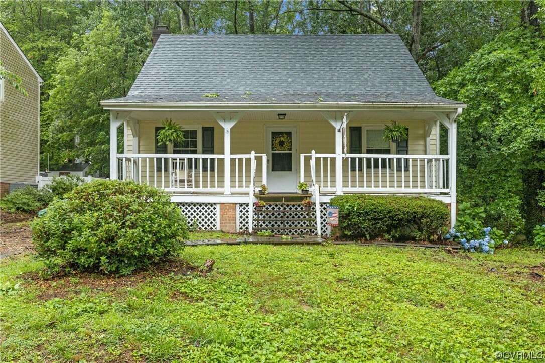 Property Photo:  112 Reams Court  VA 23236 