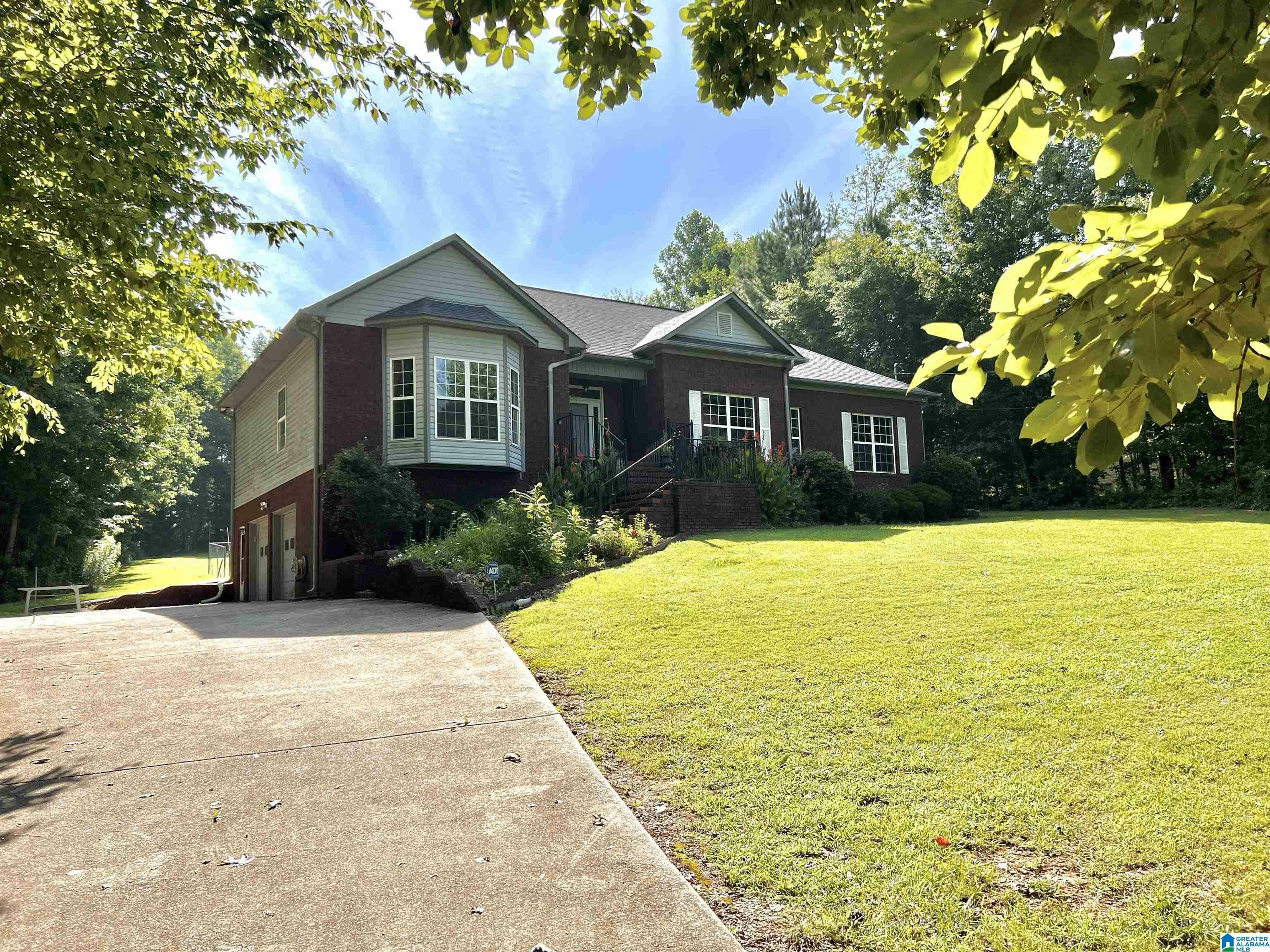 Property Photo:  525 Crooked Creek Lane  AL 35120 