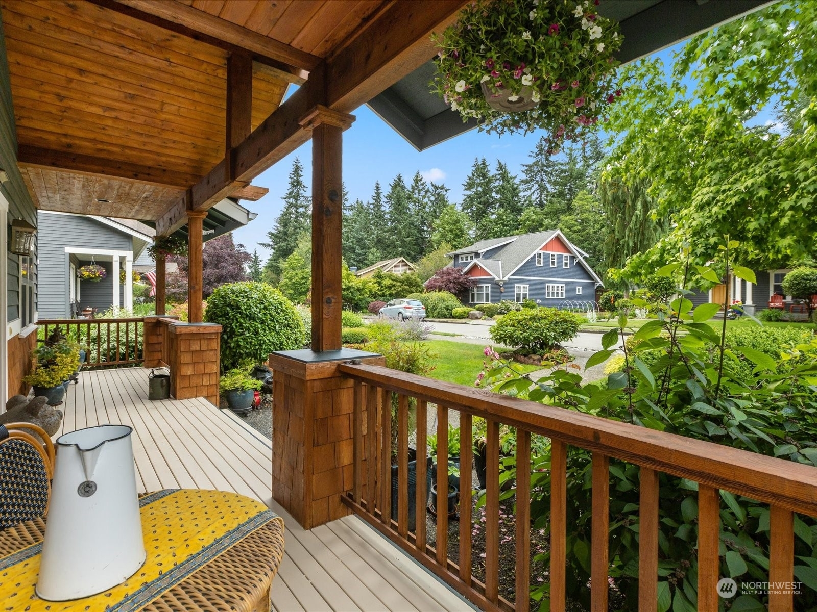 Property Photo:  8961 North Town Drive NE  WA 98110 