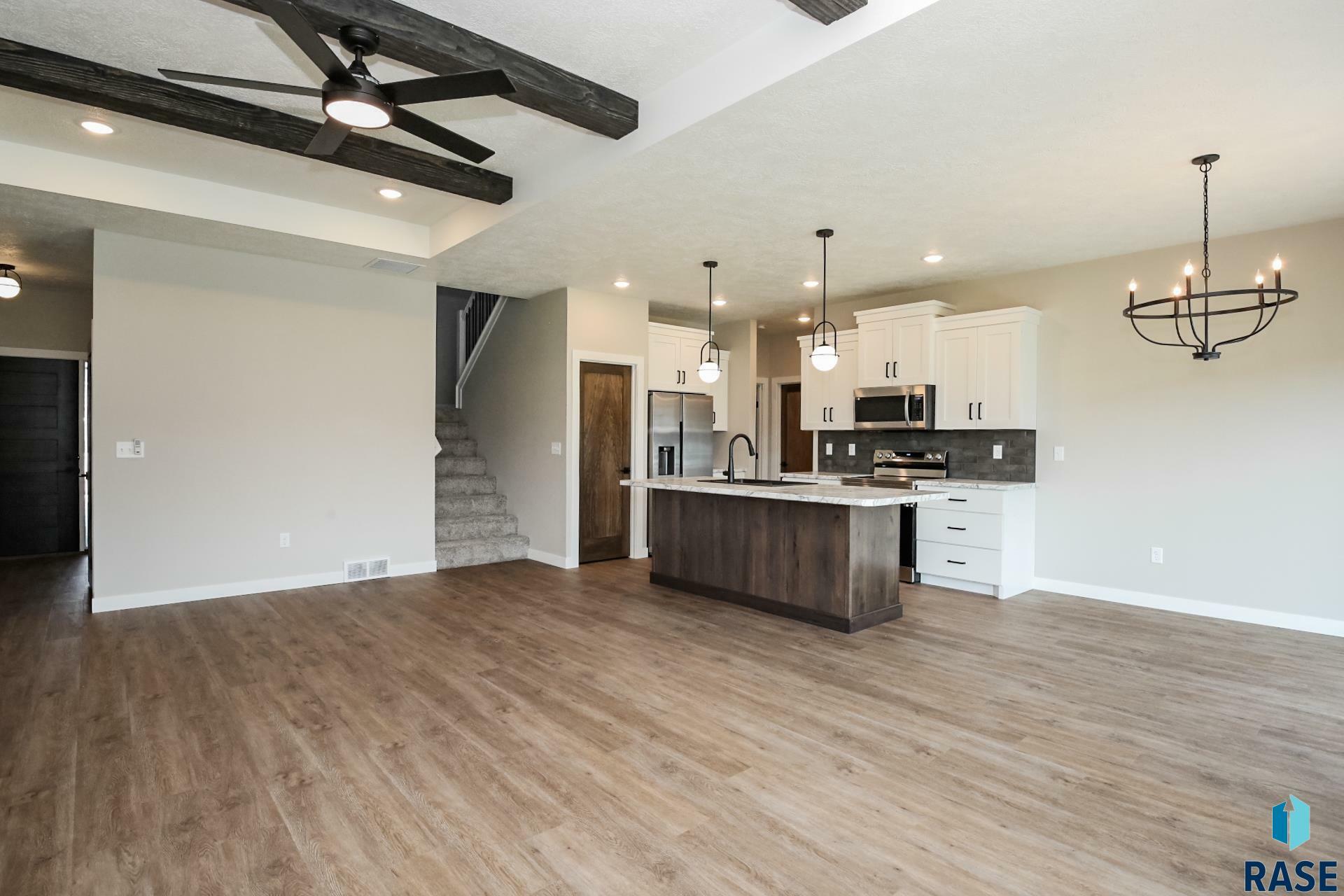 Property Photo: 200 E Ivy Rd SD 57064