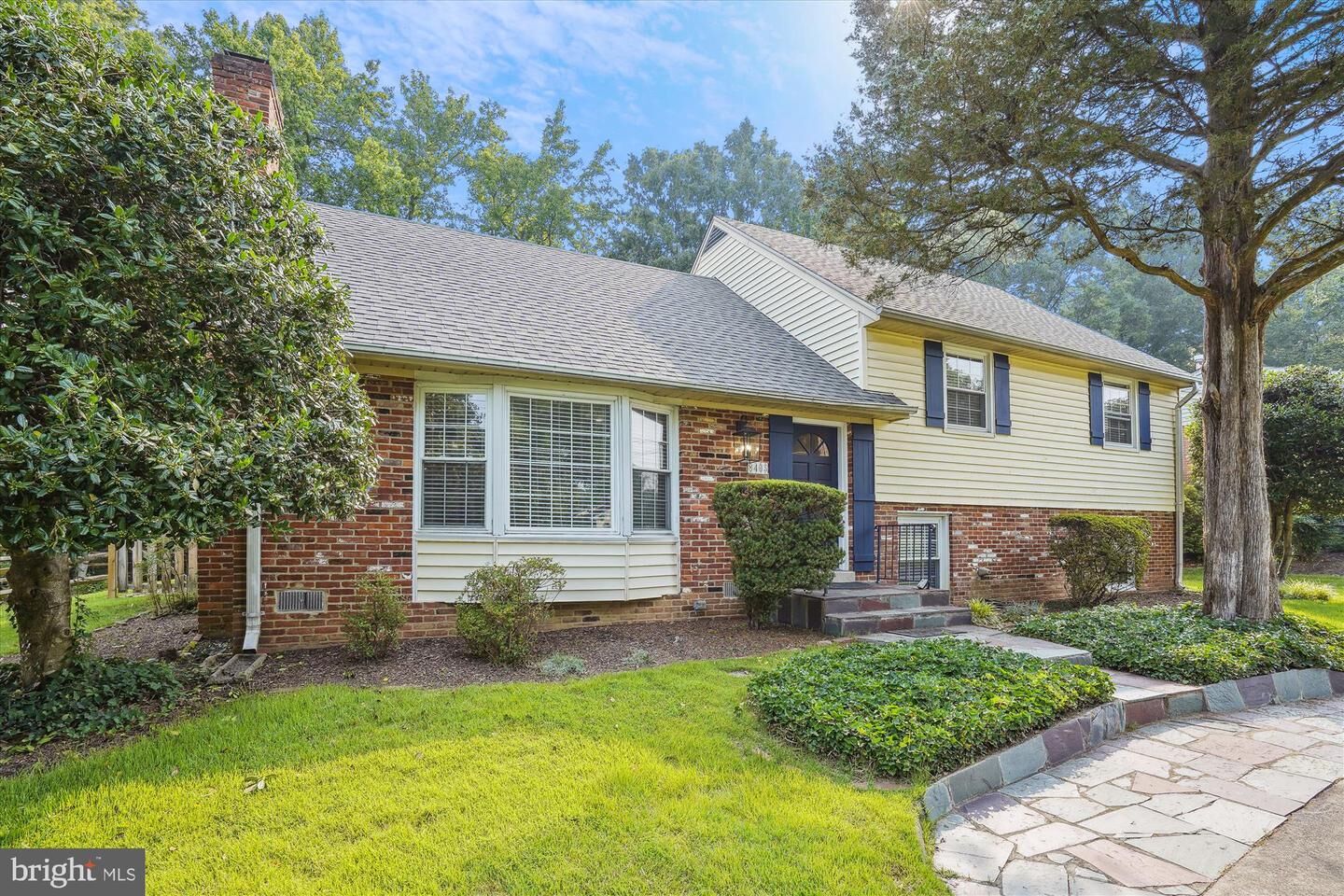 Property Photo:  8403 W Boulevard Drive  VA 22308 