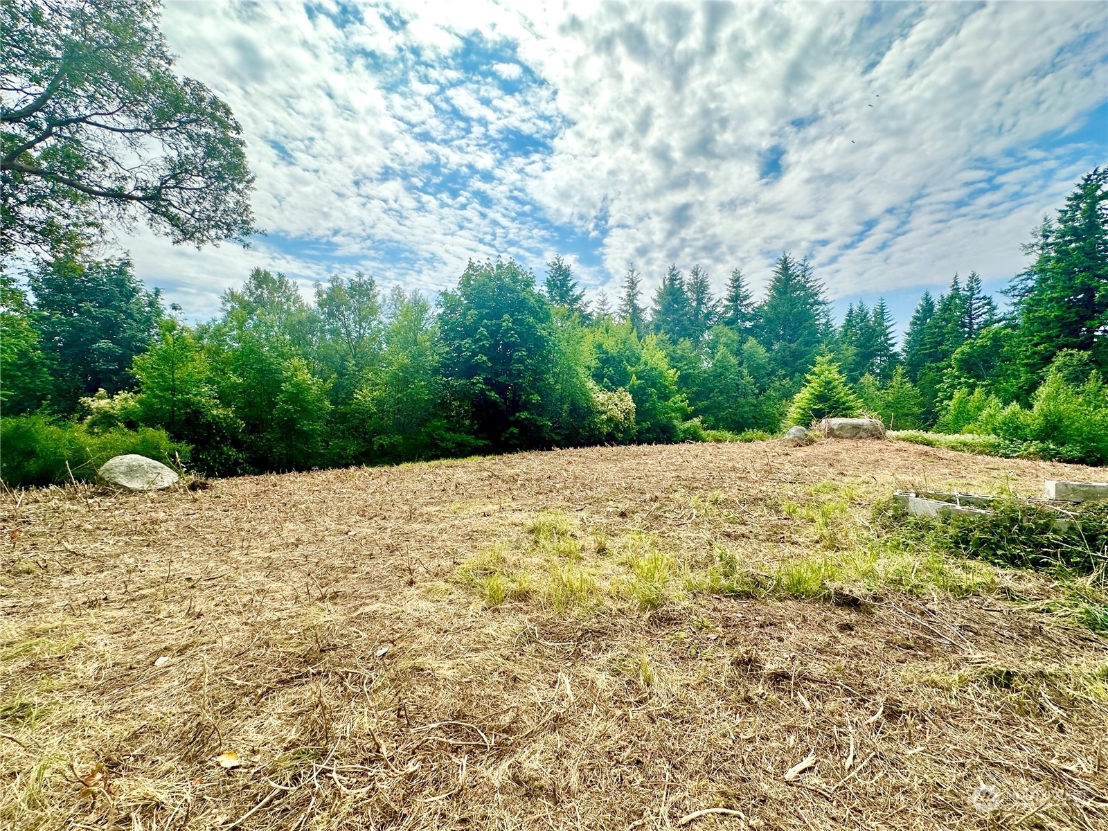 Property Photo: 786 Lisa Lane WA 98282