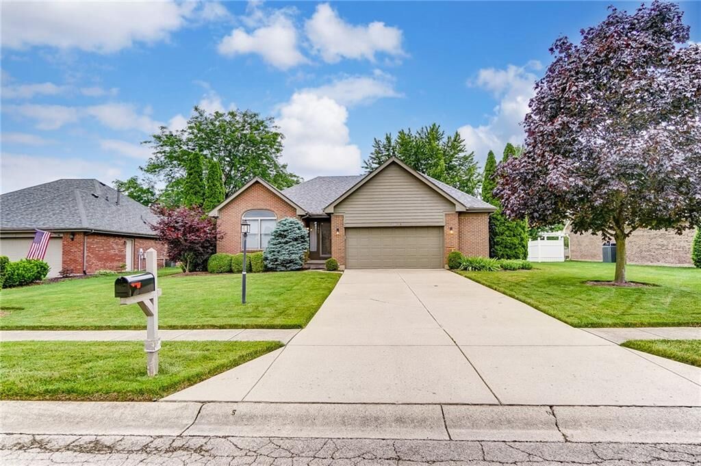 Property Photo: 1584 Rockleigh Road OH 45458