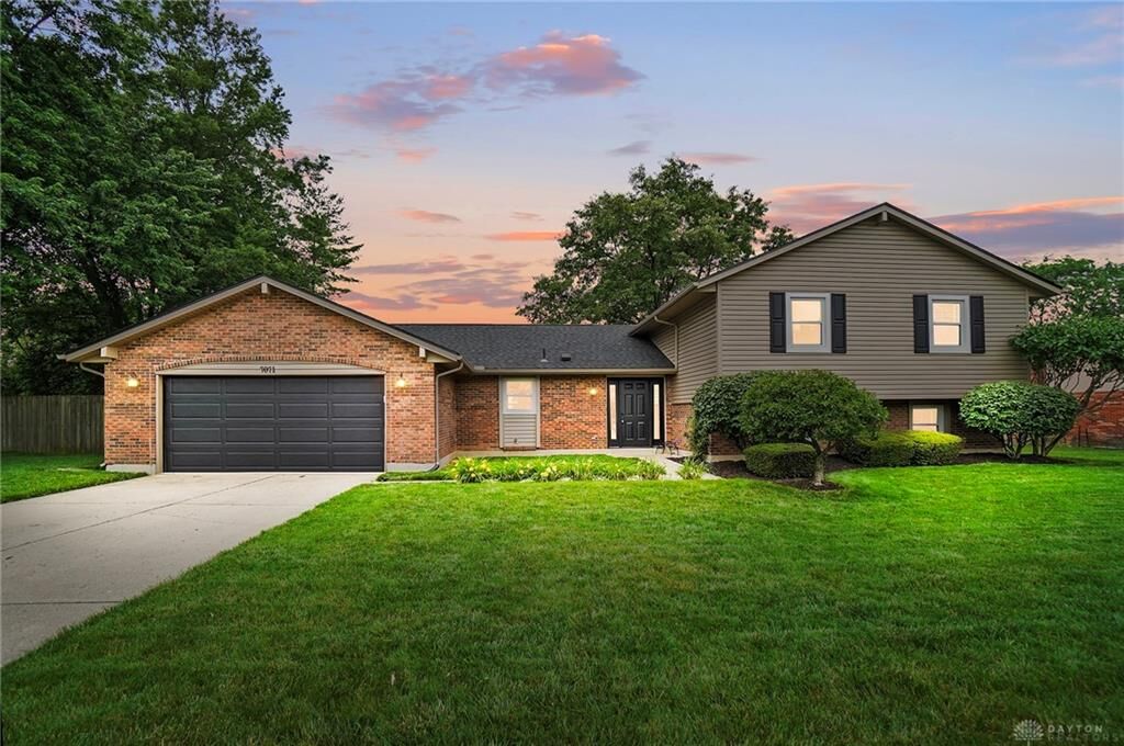 Property Photo:  7071 Woodcroft Drive  OH 45322 