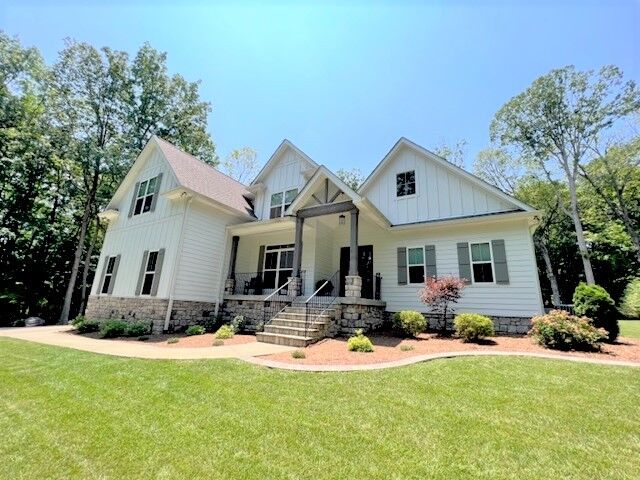 Property Photo:  4500 Old Murfreesboro Rd W  TN 37090 