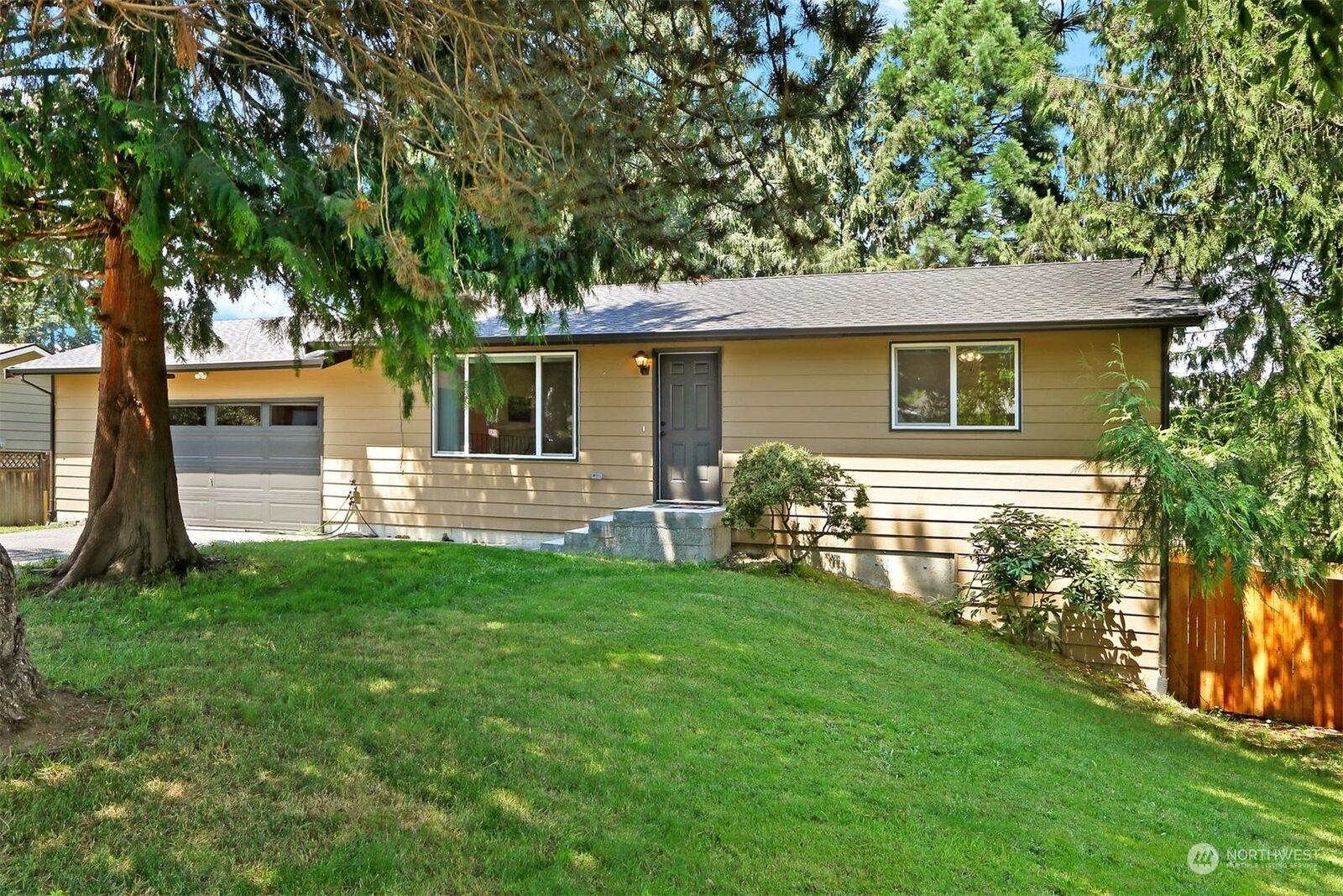 House for sale in Marysville 6211 58th Street NE, Marysville, WA 98270