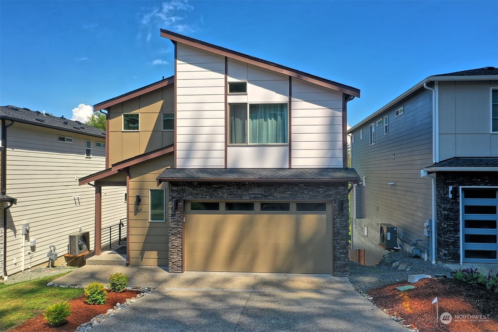 Property Photo:  509 103rd Drive SE  WA 98258 