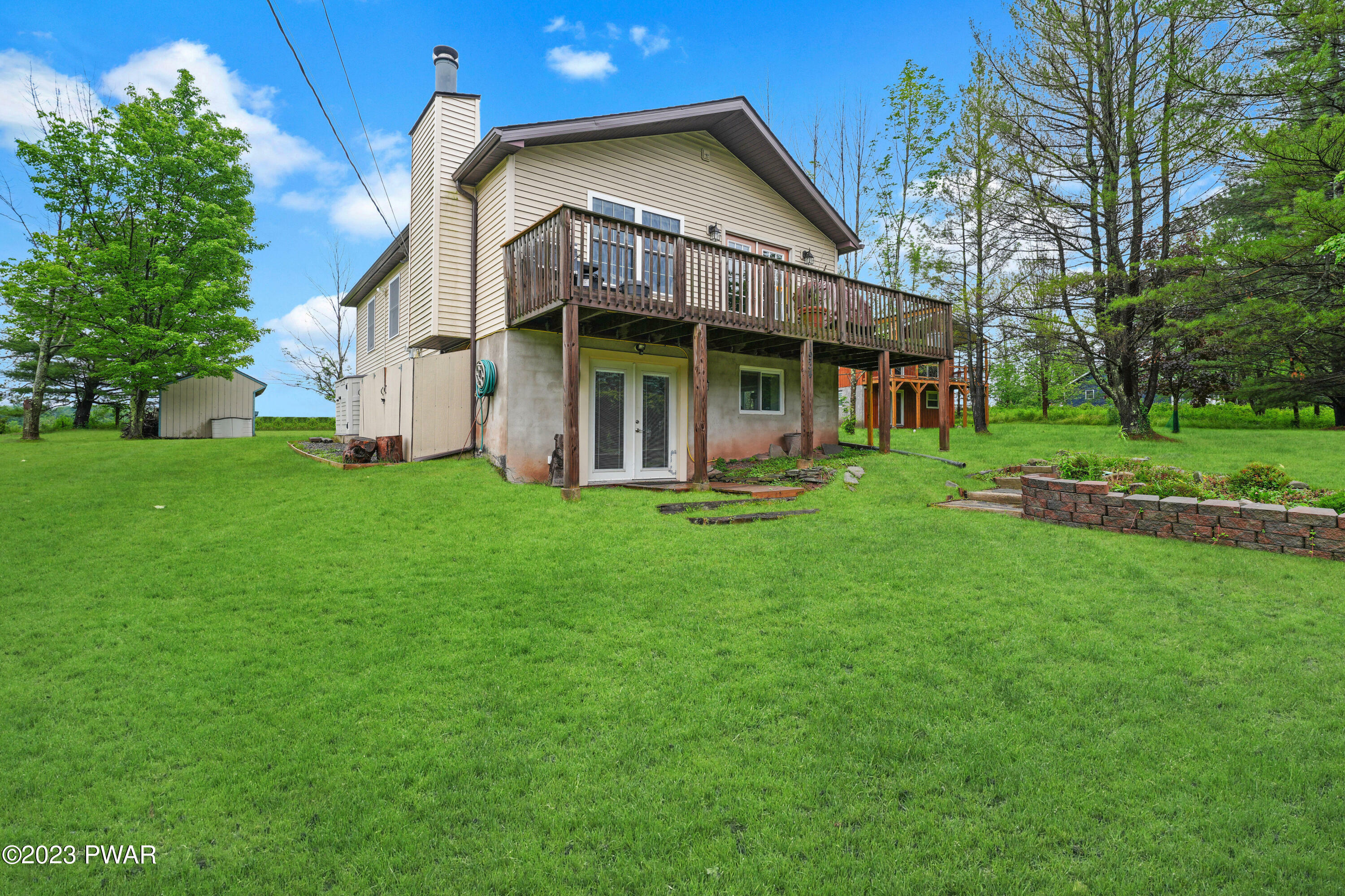 Property Photo:  44 Grandview Drive  PA 18436 