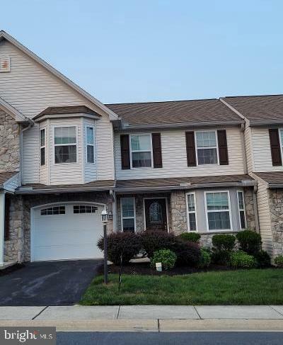 Property Photo:  4633 Hamlin Lane  PA 17110 