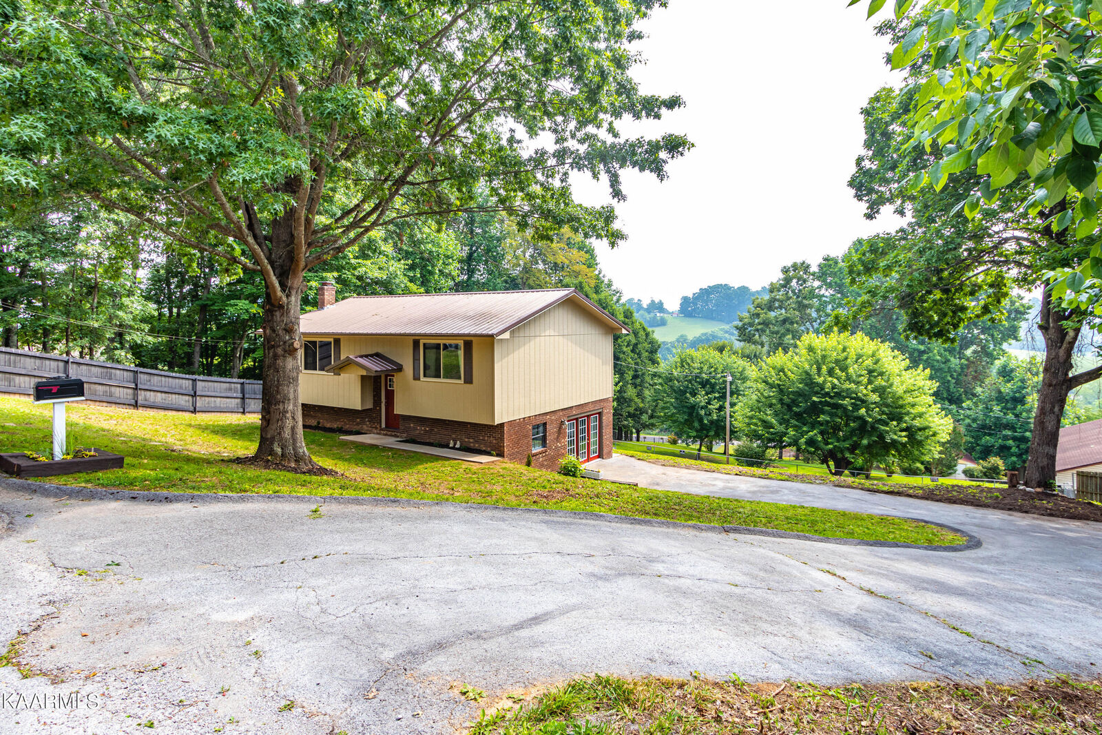 Property Photo:  326 Cardwell Drive  TN 37879 