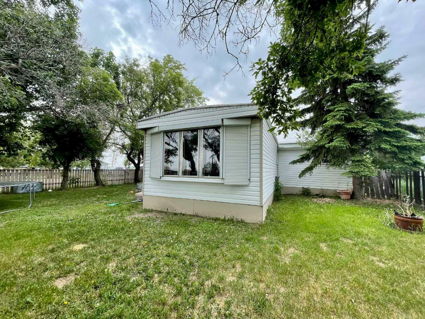 108 5 Street  Cadogan AB T0B 0T0 photo
