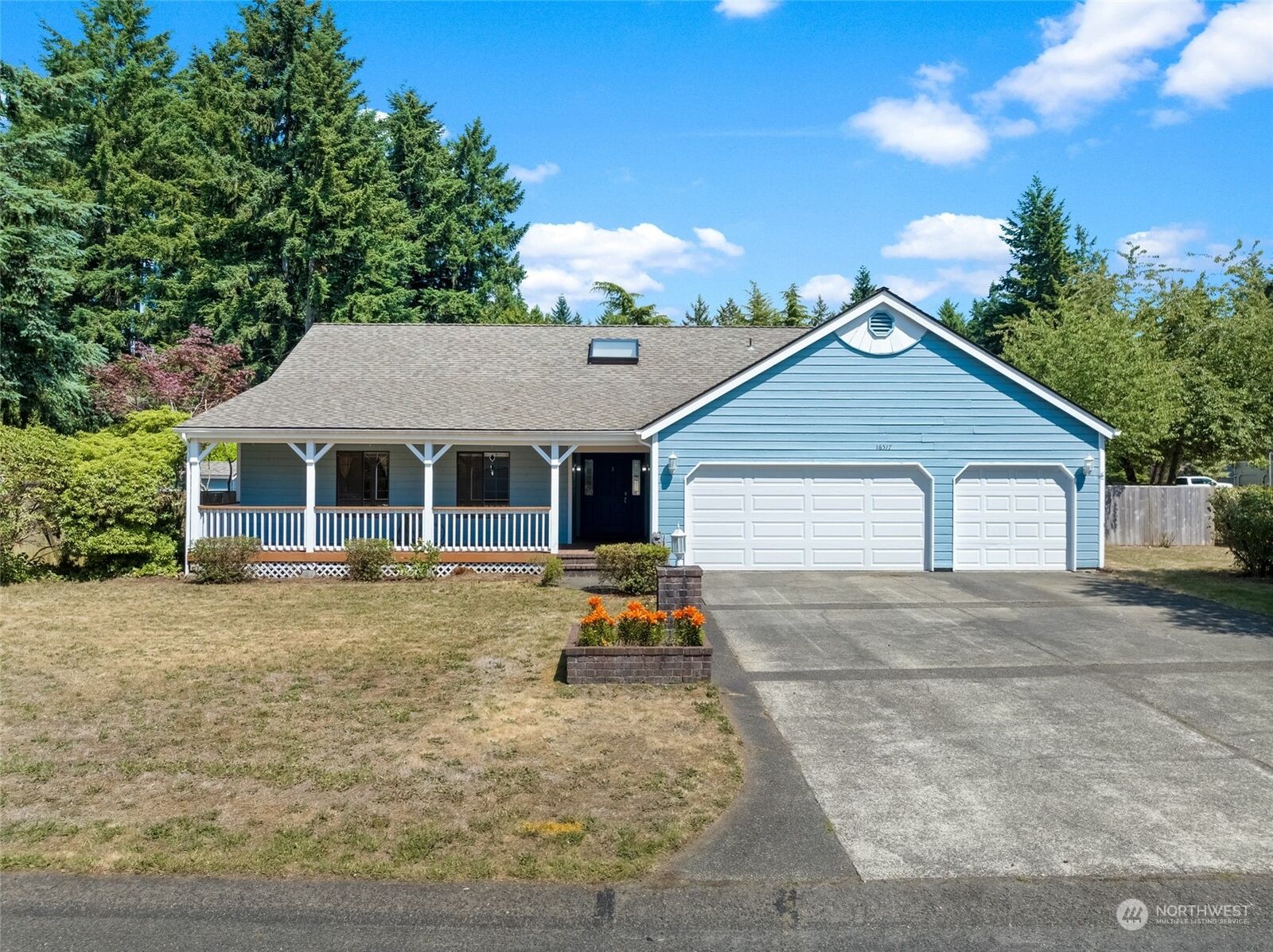 3 bed Puyallup home for sale 16517 88th Avenue Ct E, Puyallup, WA 98375