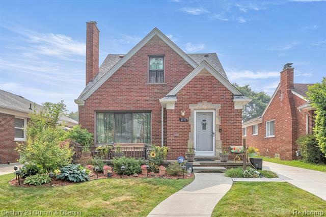 Property Photo:  8275 Riverview Street  MI 48127 