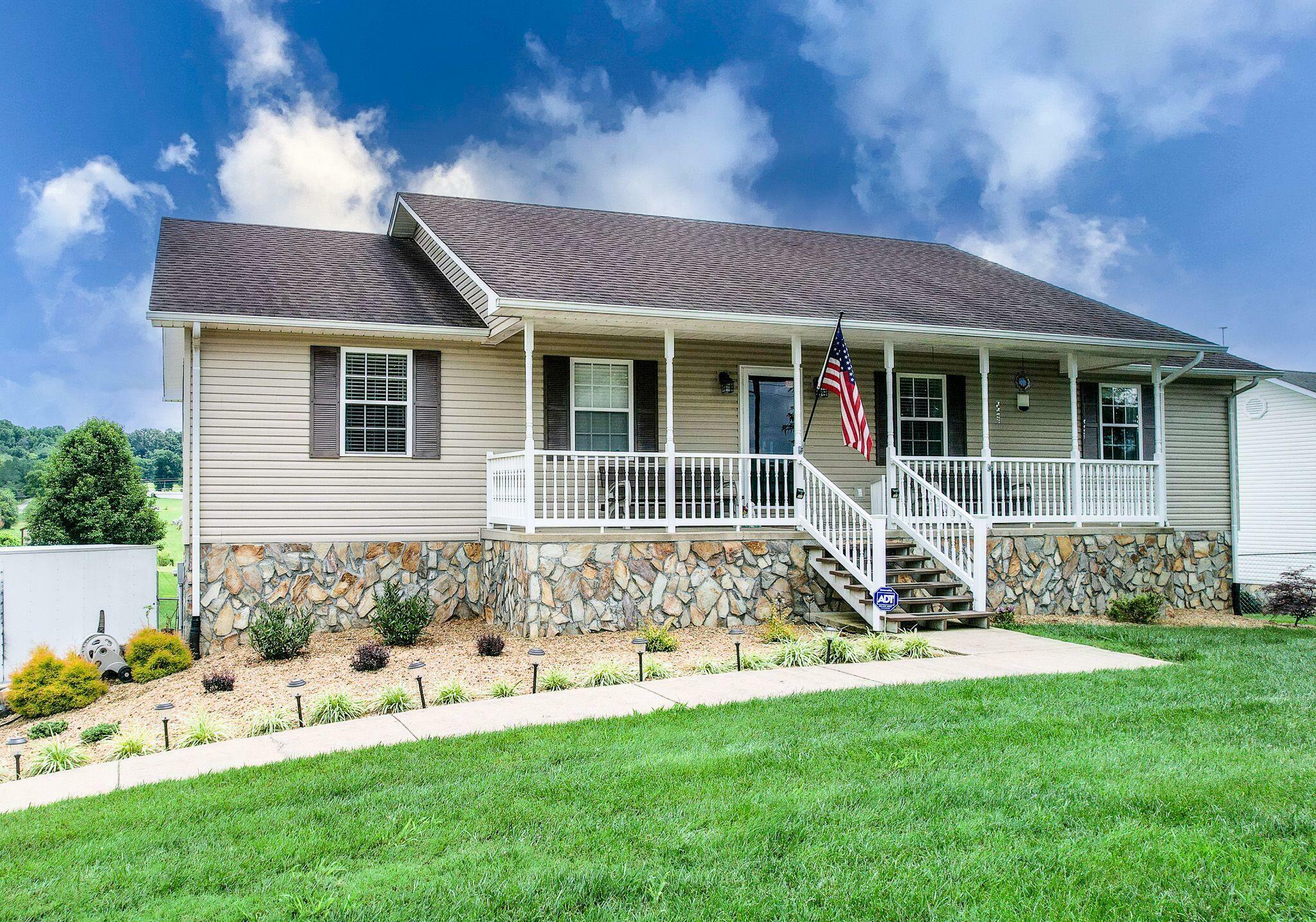 Property Photo:  2170 East Fork Road  TN 37743 