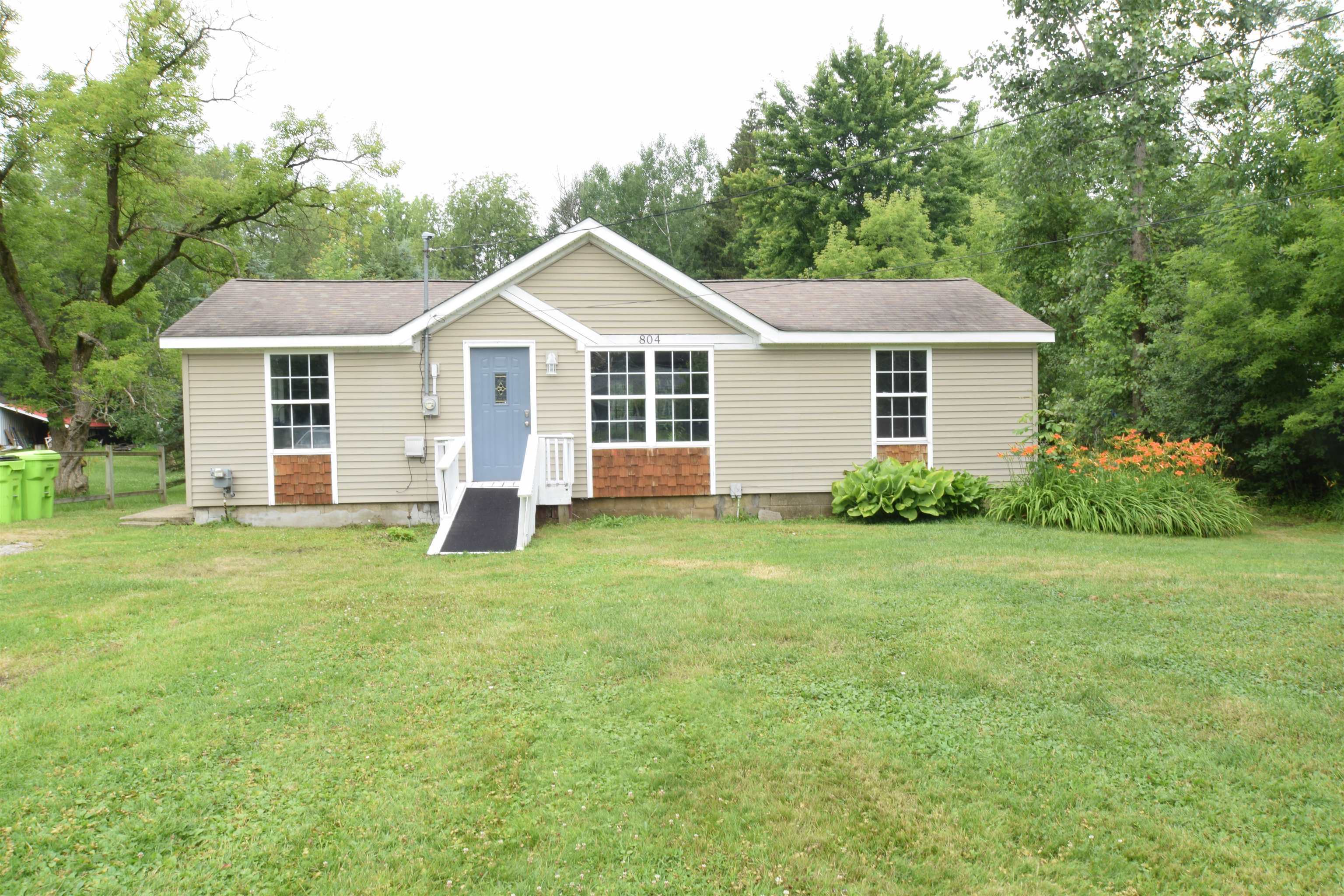 Property Photo:  804 S Dearing  MI 48640 