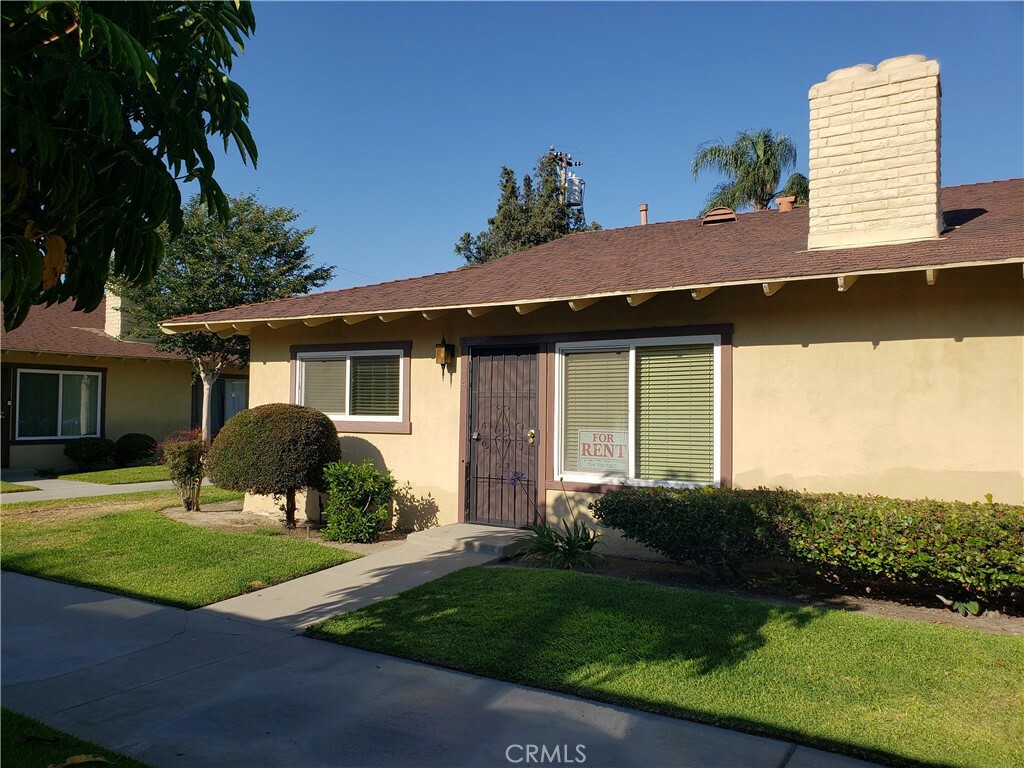 Property Photo: 1030 N Acacia Street H4 CA 92805