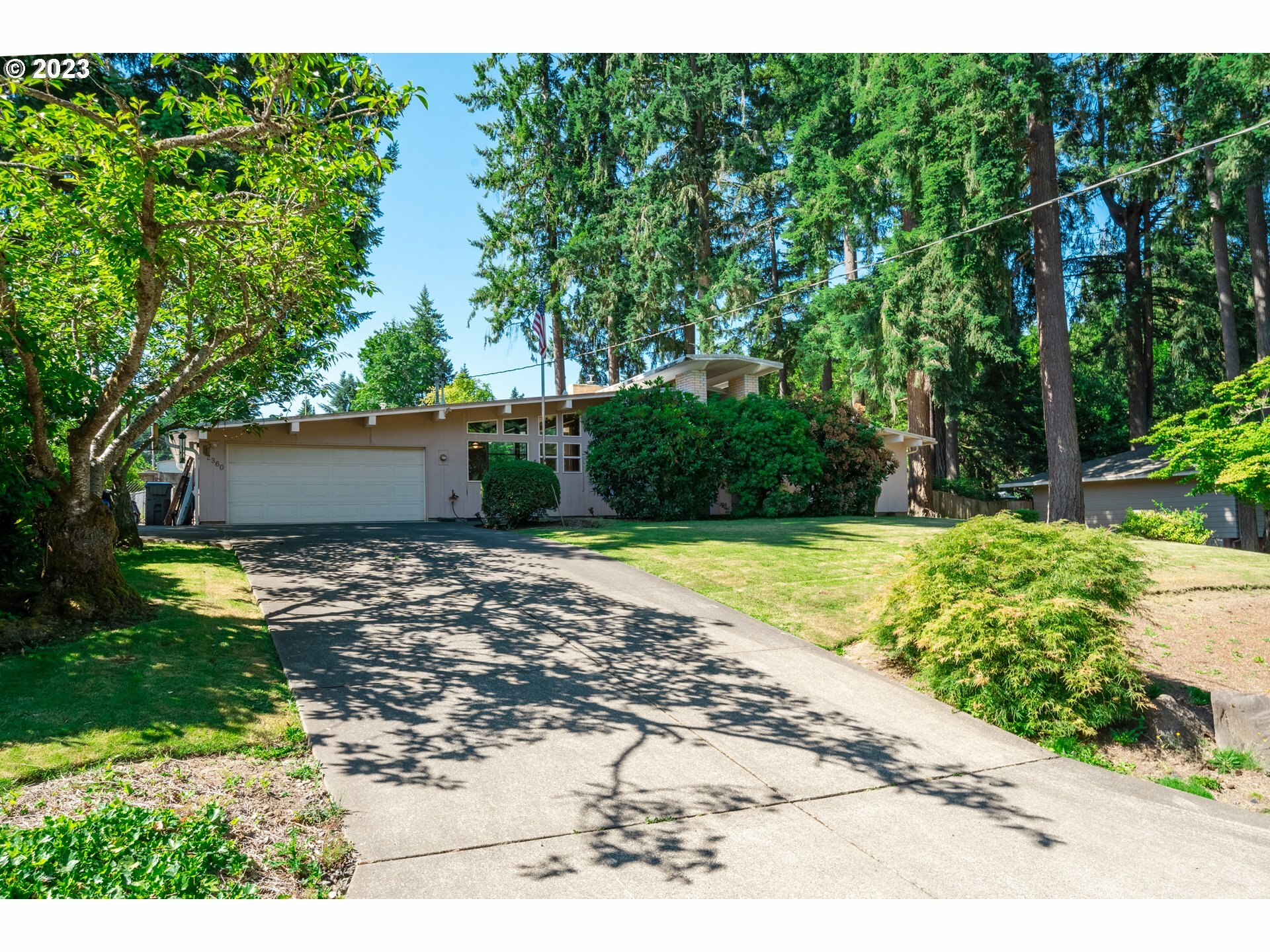 Property Photo: 12360 SW Alberta St OR 97223