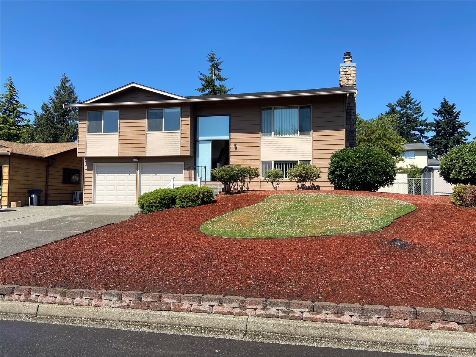 Property Photo:  5711 NE 60th Drive  WA 98270 