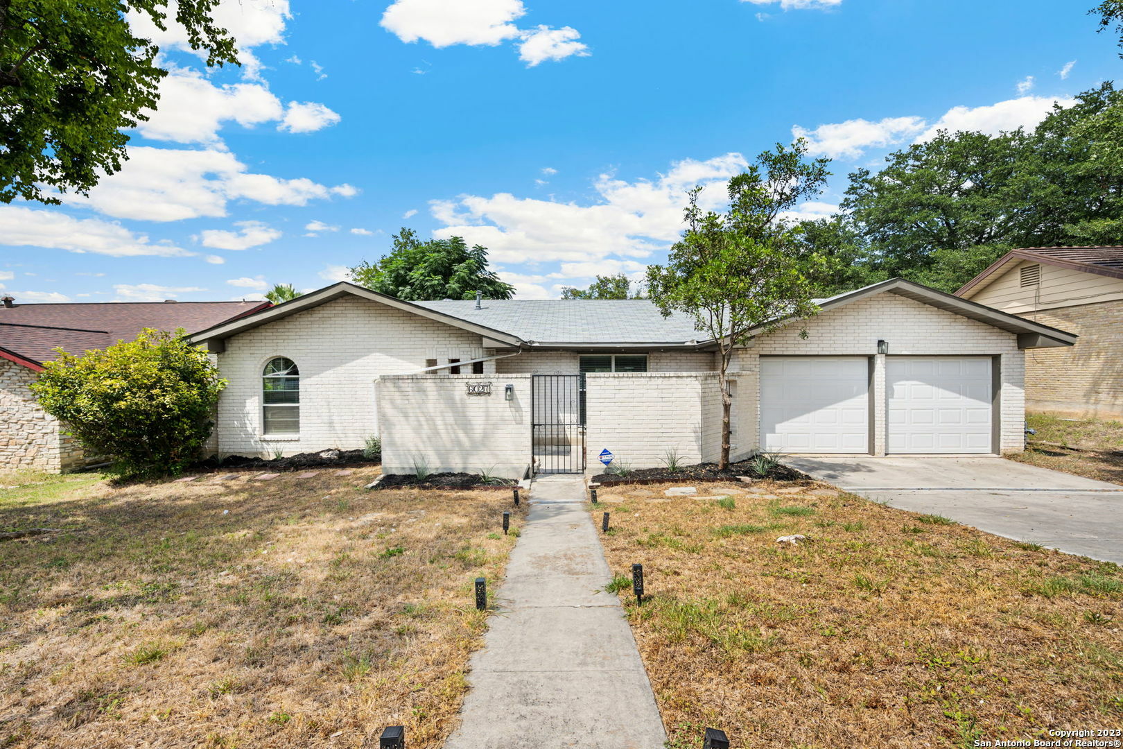 Property Photo:  6027 Forest Shadow St  TX 78240 