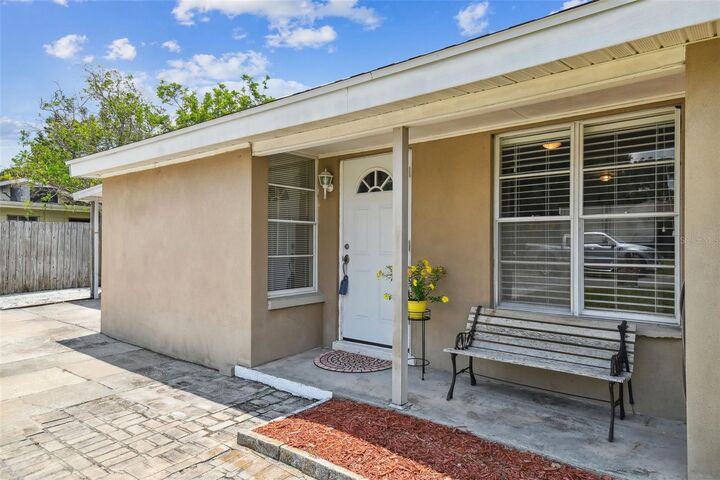 Property Photo:  4010 W Leila Avenue  FL 33616 