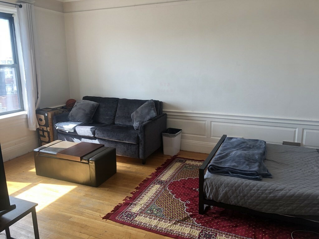 Property Photo: 466 Commonwealth Ave 705 MA 02215