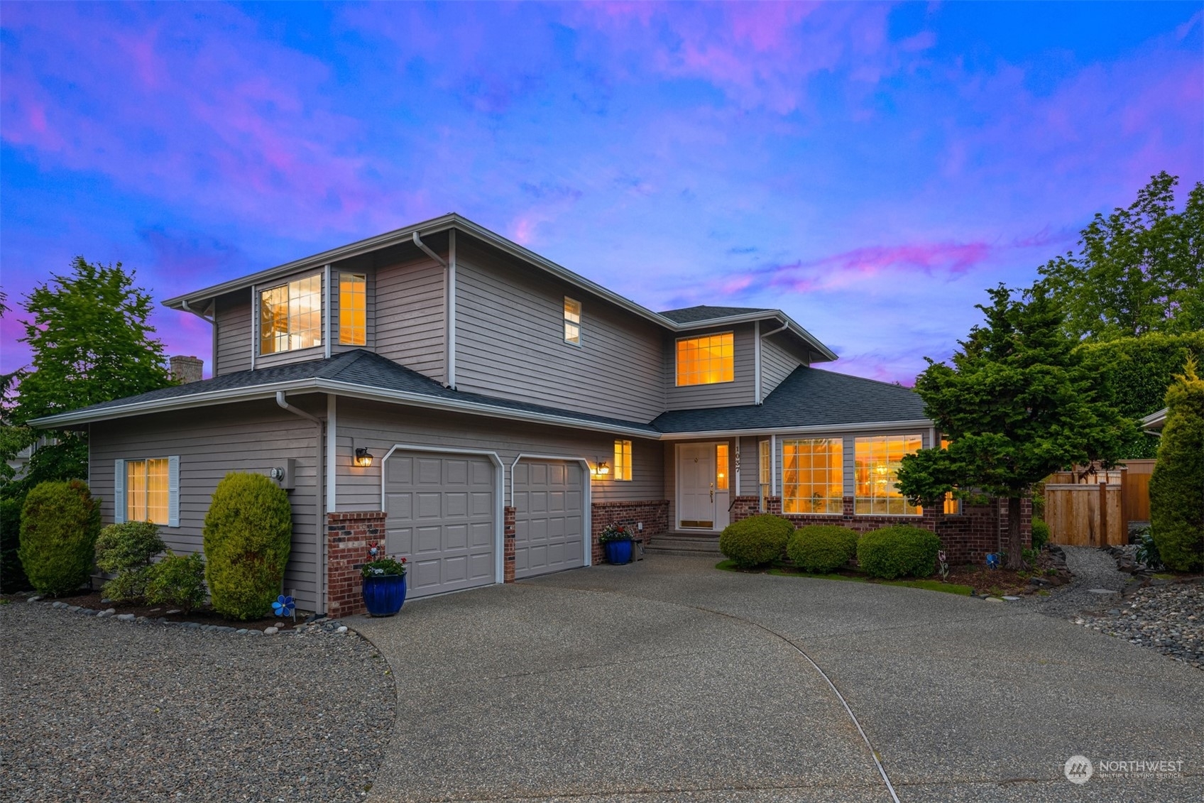 Property Photo: 1037 A Avenue S WA 98020