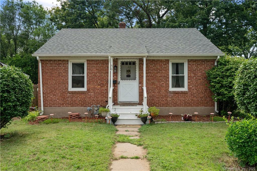 Property Photo:  56 Essex Street  CT 06040 
